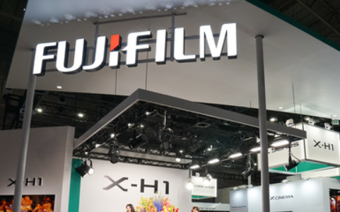富士フイルムがインドでの半導体材料生産を計画、タタ・グループと提携