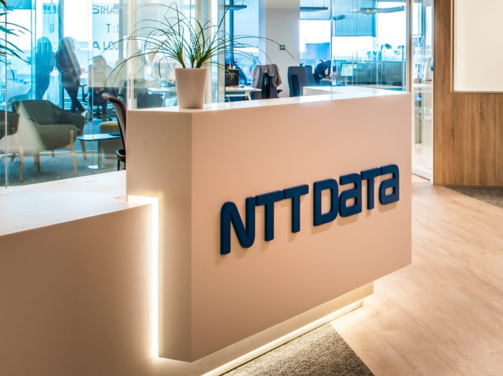NTTデータGを完全子会社化　グループ再編進めるNTT