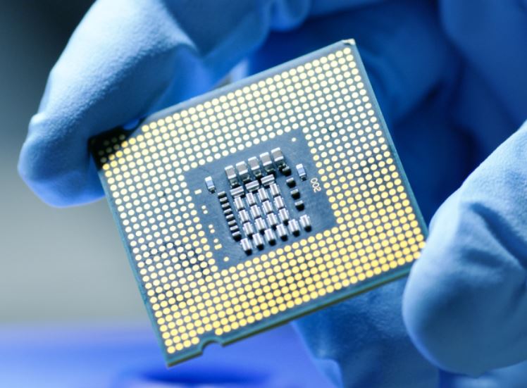 AI活用で半導体薄膜の材料分析を自動化する手法、NTTが開発