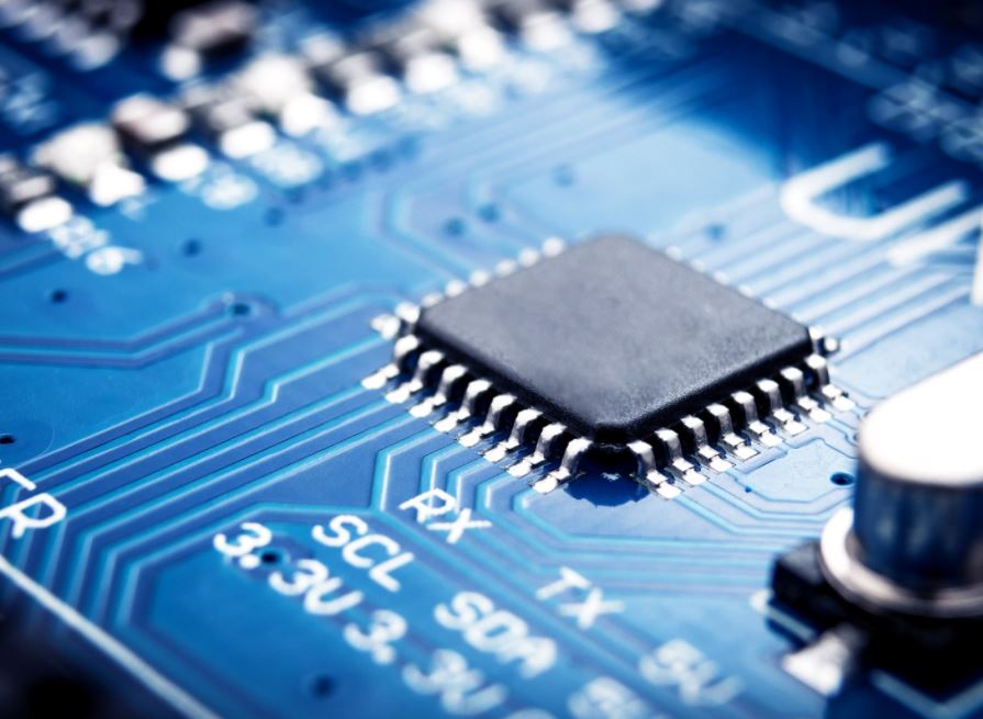 AI活用で半導体薄膜の材料分析を自動化する手法、NTTが開発