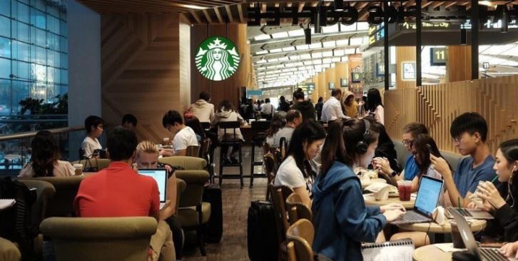Starbucks Is Hiring In-Store Human Workers After Replacing People With Machines — and Finding It Didn't Work